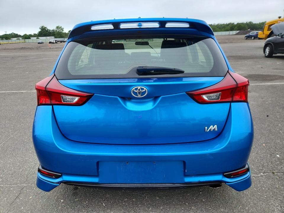 2017 TOYOTA COROLLA IM BASE 6