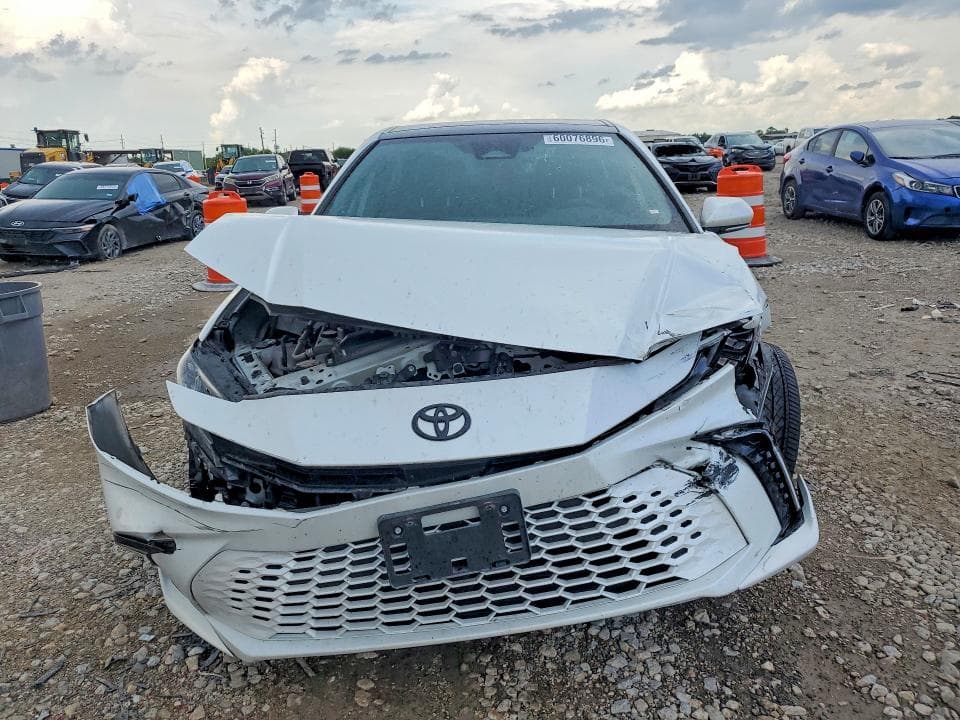 2025 TOYOTA CAMRY XSE 5