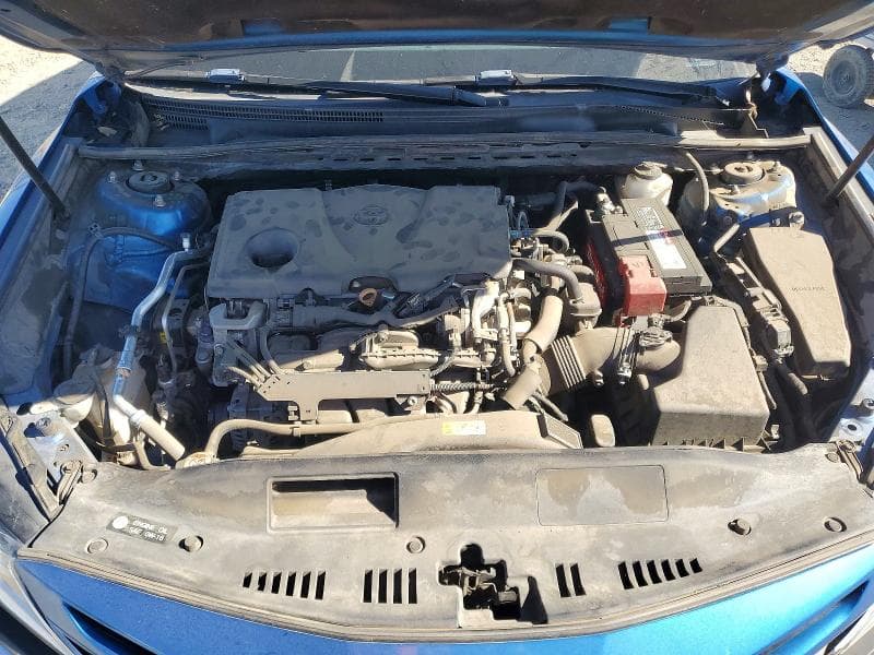 2019 TOYOTA CAMRY SE 11