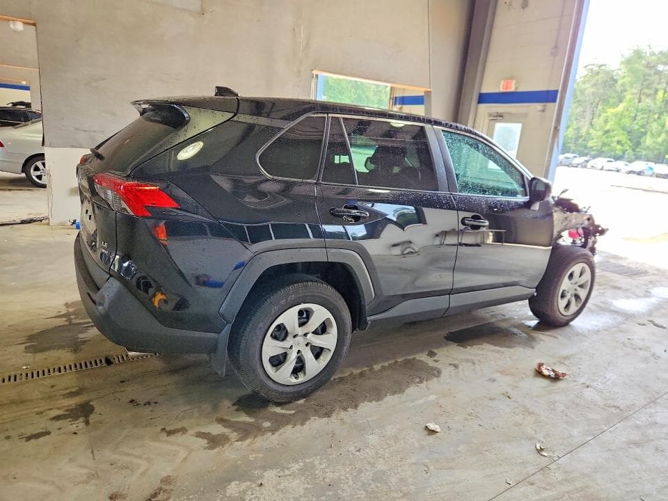 2024 TOYOTA RAV4 LE 3