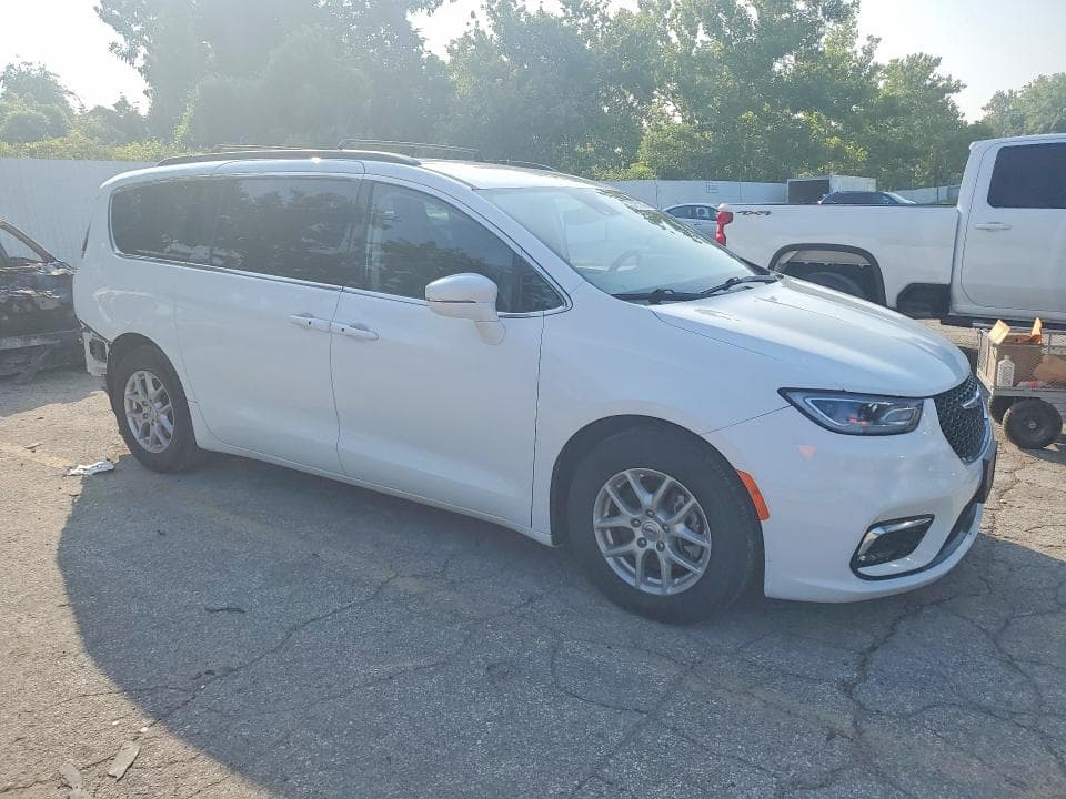 2022 CHRYSLER PACIFICA TOURING L 4