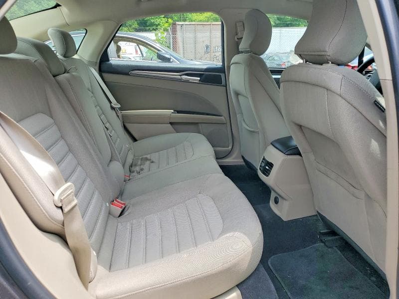 2019 FORD FUSION SE 10