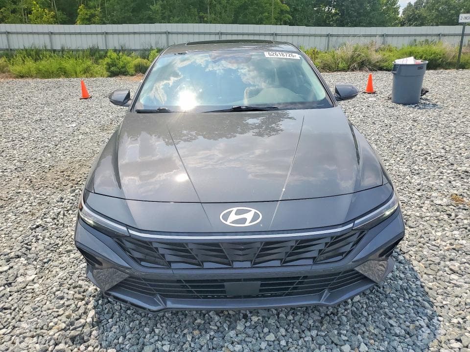 2025 HYUNDAI ELANTRA LIMITED 5