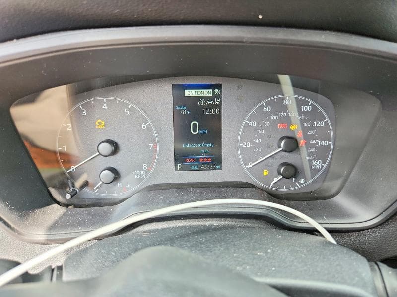 2024 TOYOTA COROLLA CROSS LE 9