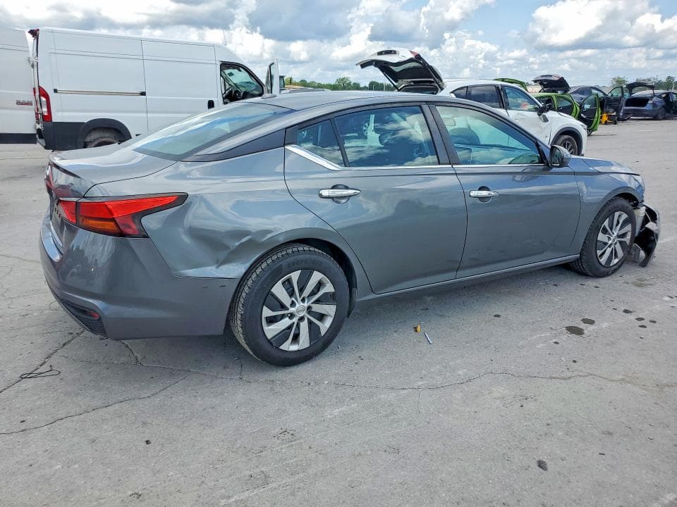 2019 NISSAN ALTIMA S 3