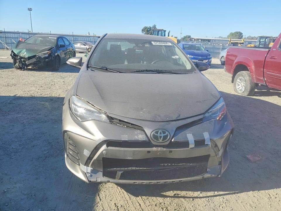 2017 TOYOTA COROLLA SE 5