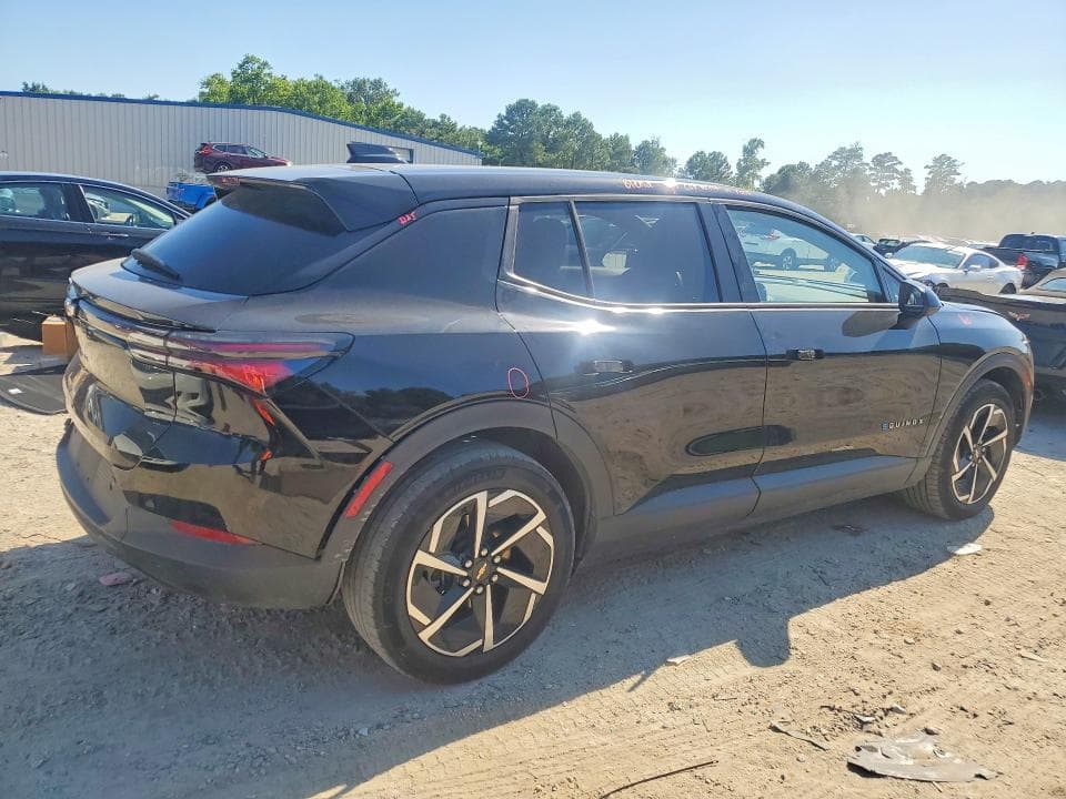 2025 CHEVROLET EQUINOX 3