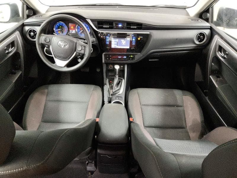 2017 TOYOTA COROLLA LE 8