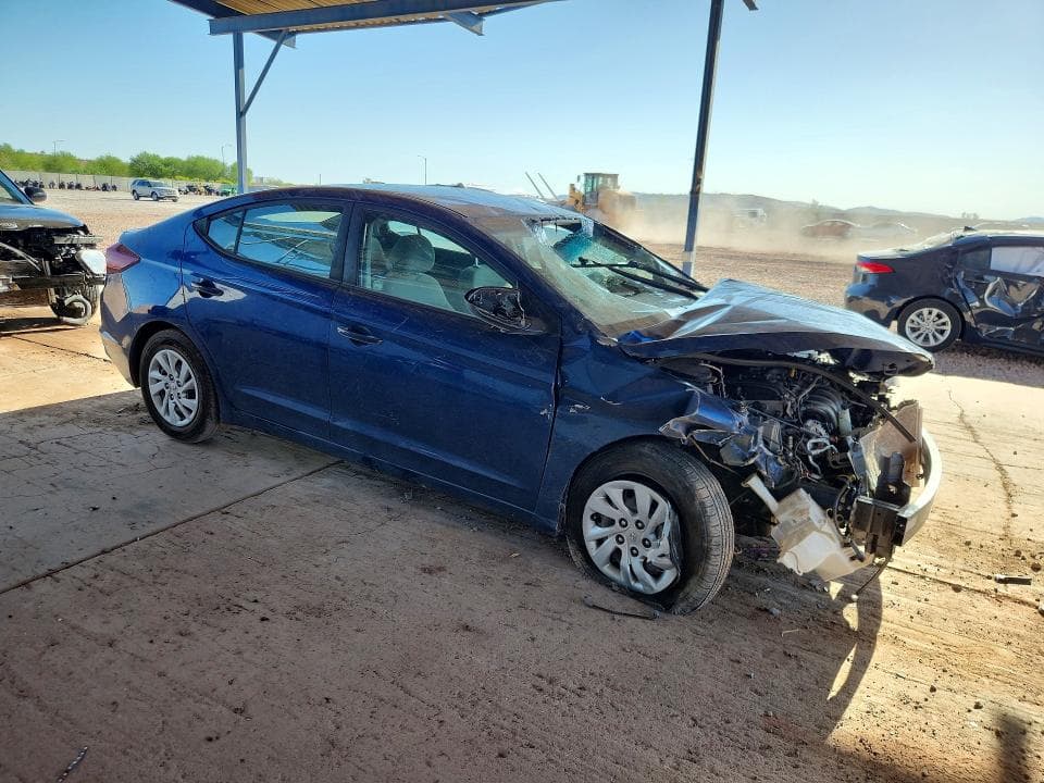 2020 HYUNDAI ELANTRA SE 4