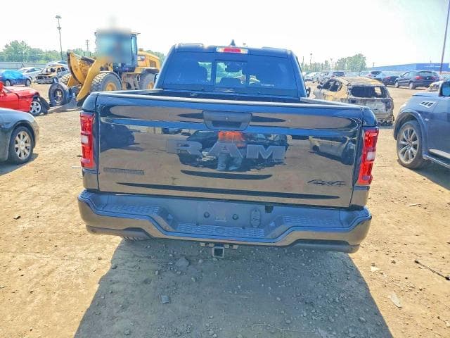 2025 RAM 1500 BIG HORN 6
