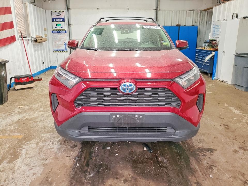 2024 TOYOTA RAV4 HYBRID XLE 5