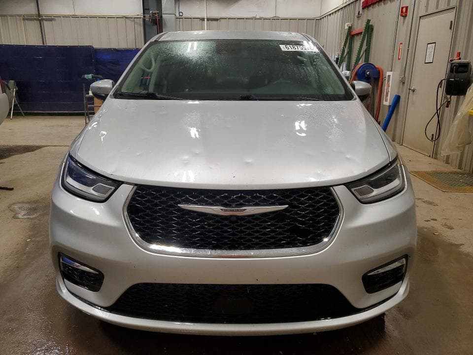 2023 CHRYSLER PACIFICA TOURING L 5