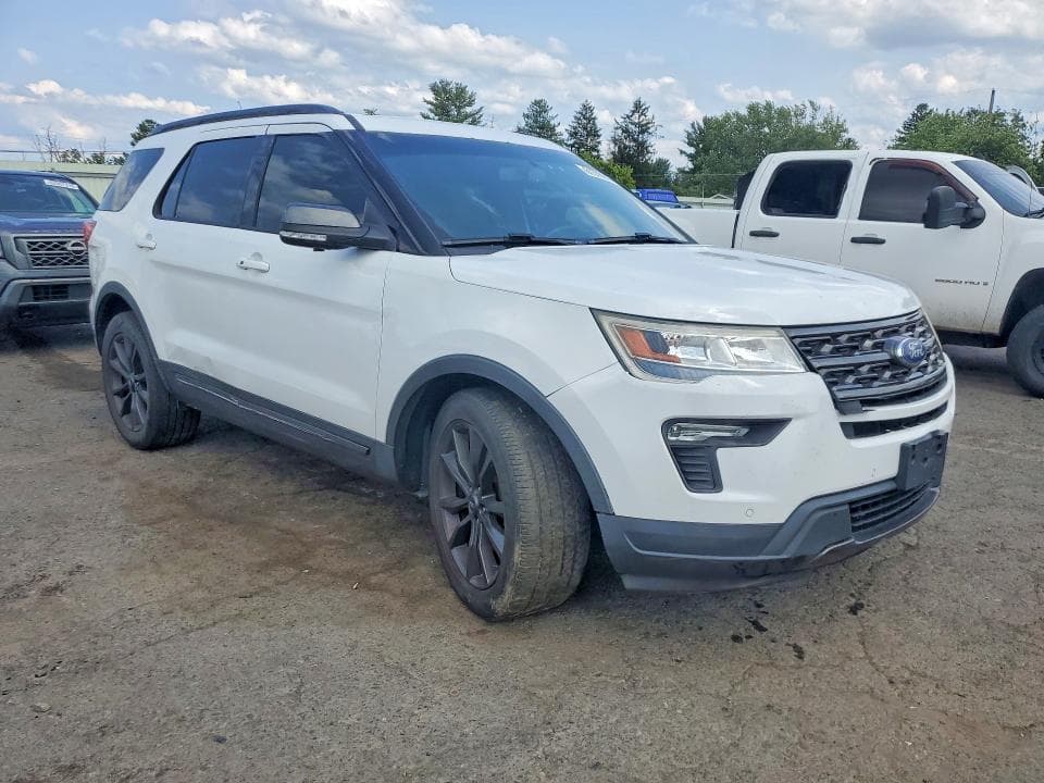 2018 FORD EXPLORER XLT 4