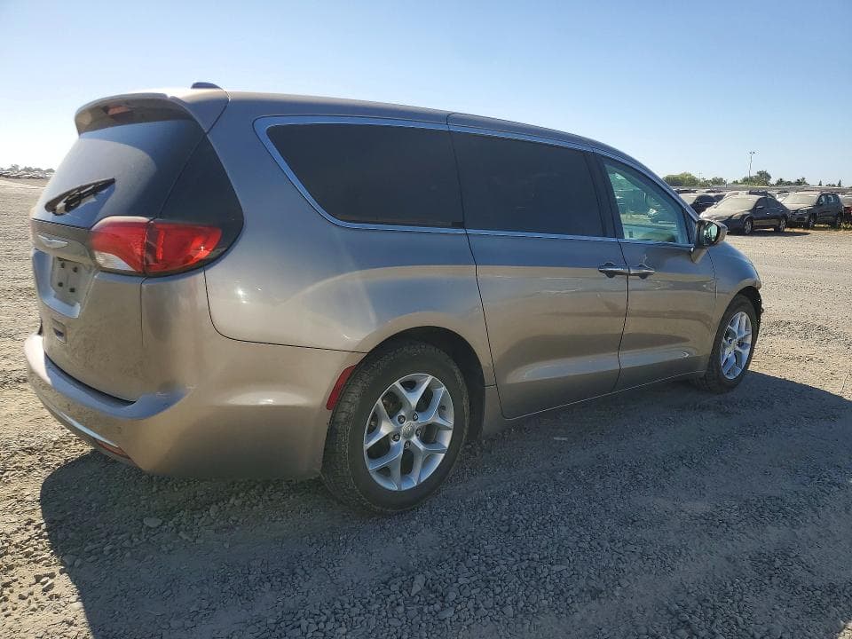 2018 CHRYSLER PACIFICA TOURING PLUS 3
