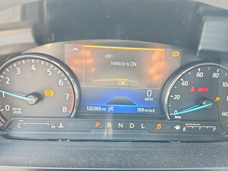 2021 FORD EXPLORER XLT 9