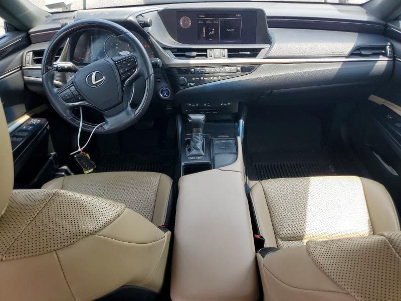 2020 LEXUS ES 300H 8