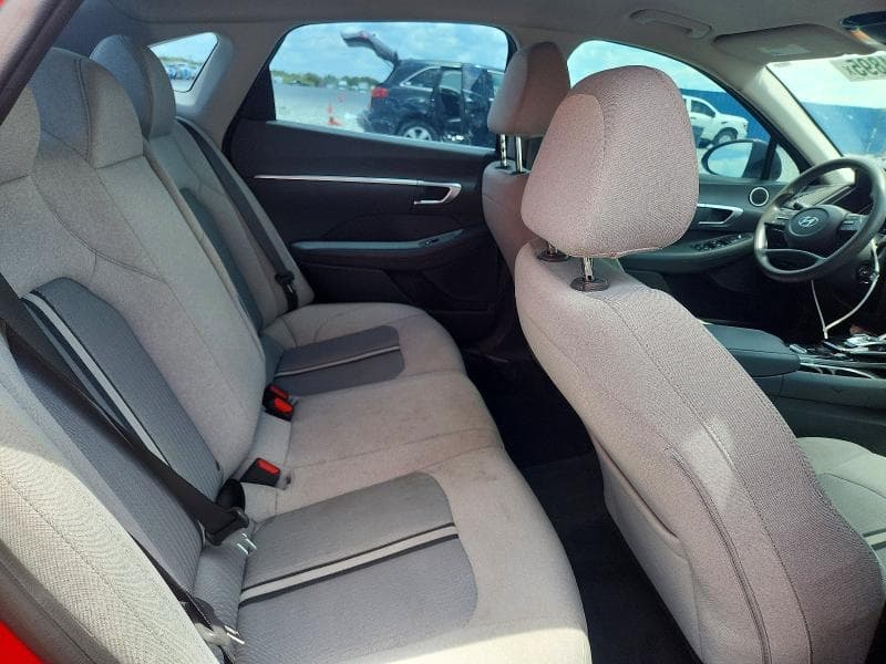 2021 HYUNDAI SONATA SE 10