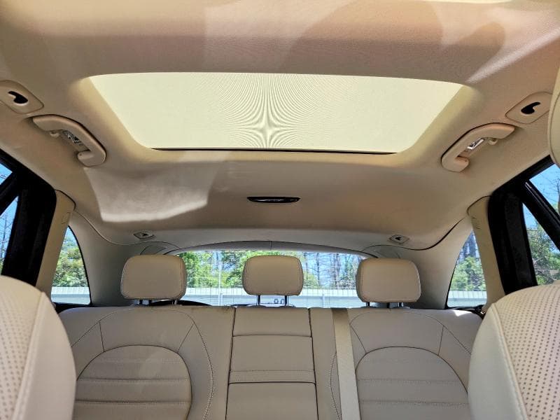 2019 MERCEDES-BENZ GLC 300 4MATIC 10