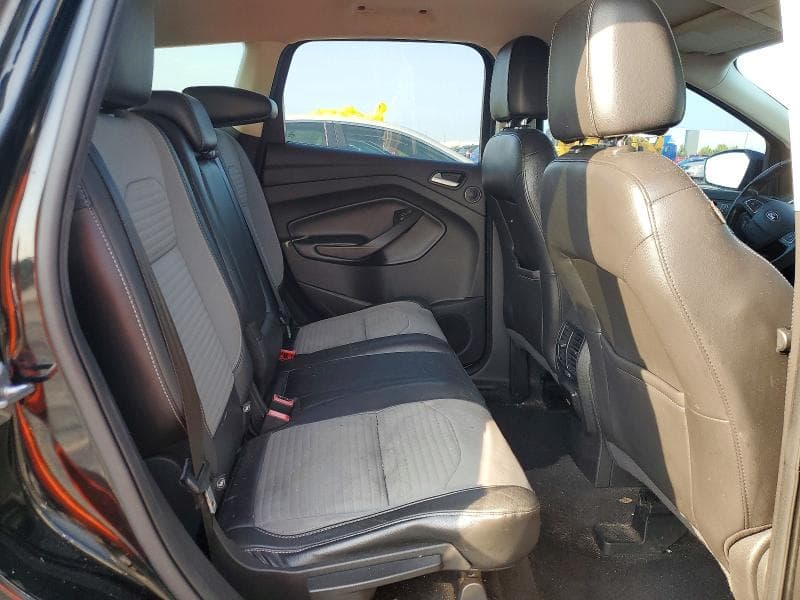2017 FORD ESCAPE SE 11