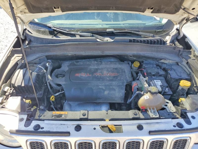 2017 JEEP RENEGADE LIMITED 11