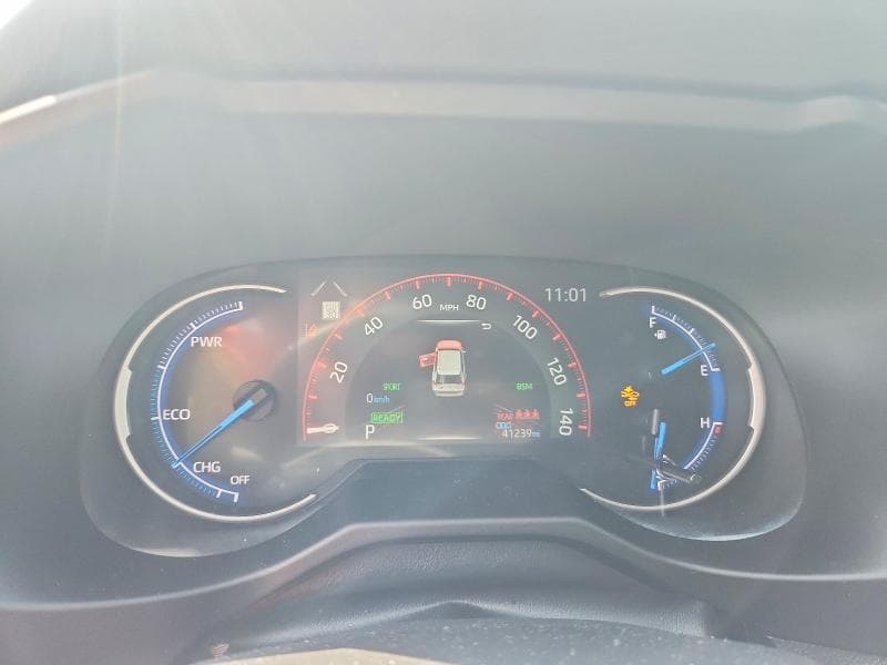 2022 TOYOTA RAV4 XSE 9