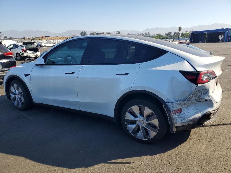2023 TESLA MODEL Y 2