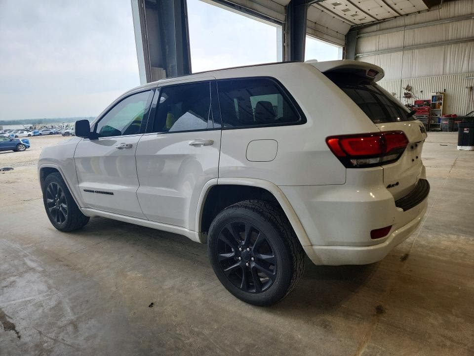 2019 JEEP GRAND CHEROKEE LAREDO 2