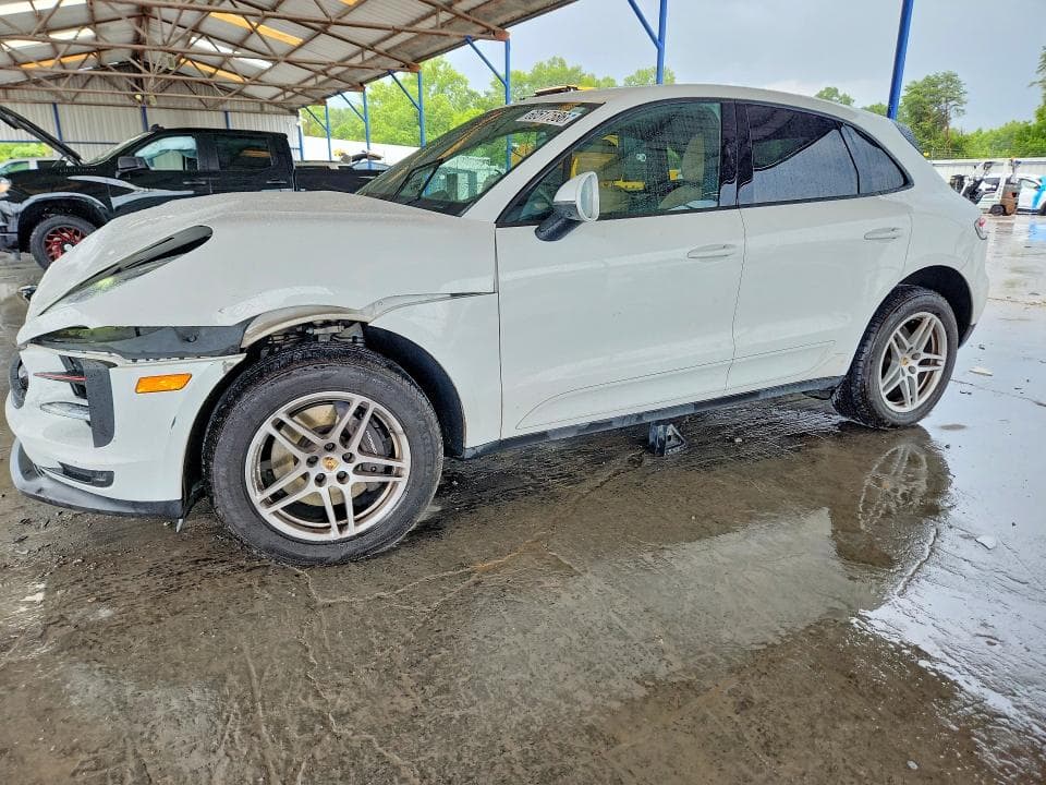 2021 PORSCHE MACAN