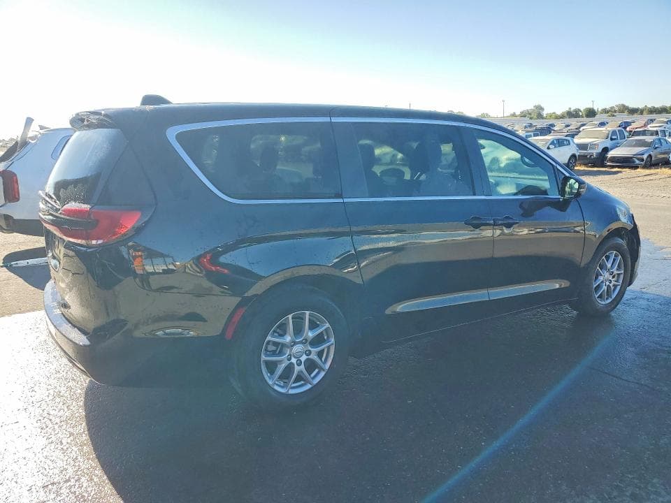 2026 CHRYSLER PACIFICA SELECT 3