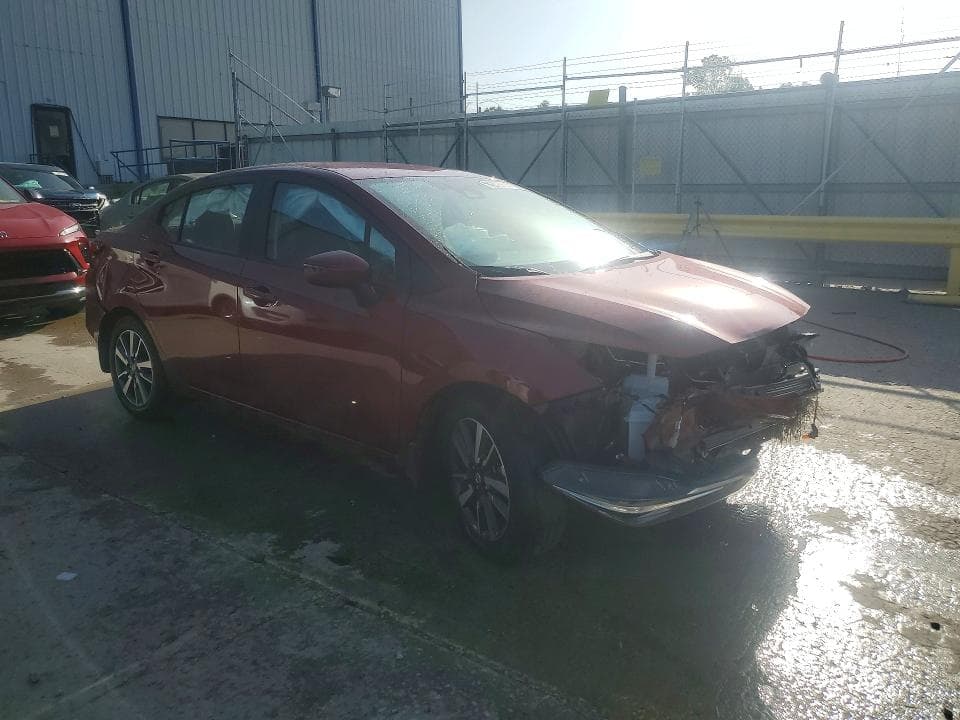 2020 NISSAN VERSA SV 4
