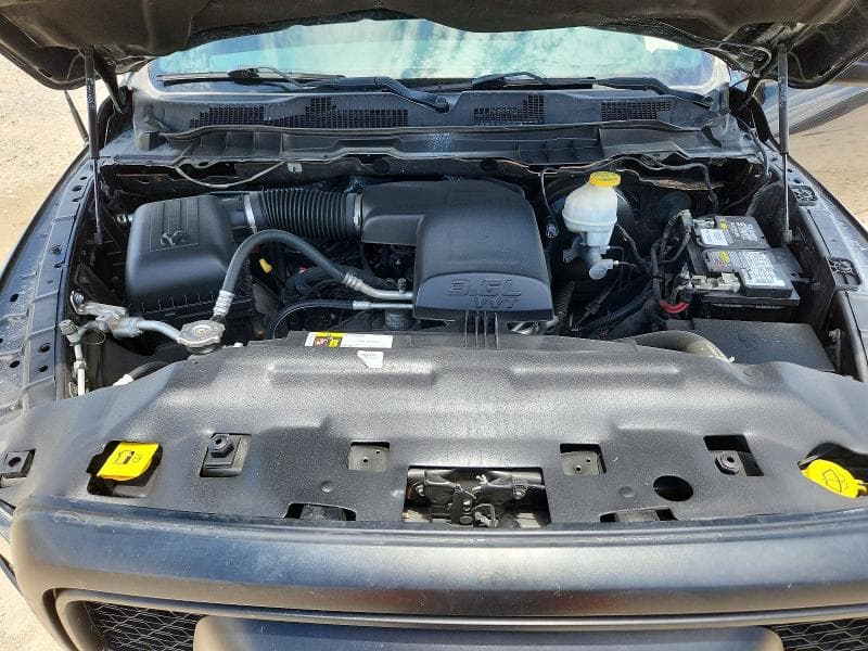 2019 RAM 1500 CLASSIC SLT 11