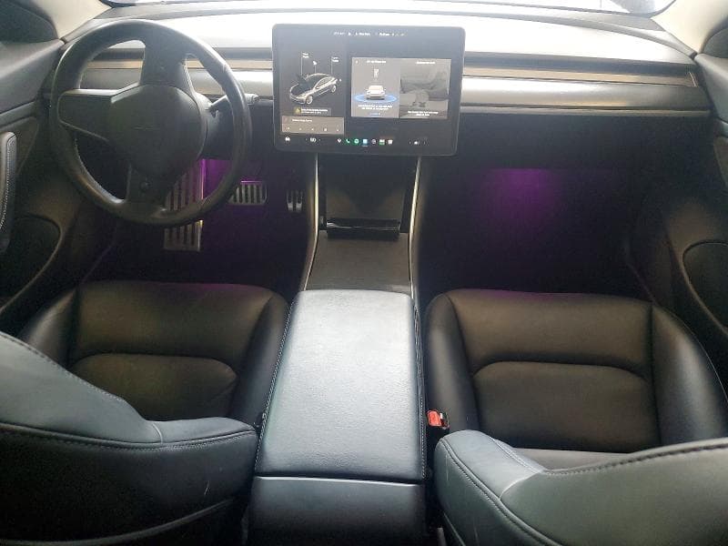 2018 TESLA MODEL 3 8