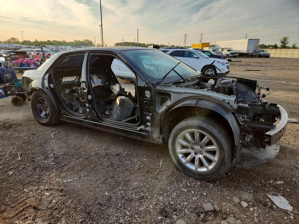 2019 CHRYSLER 300 4