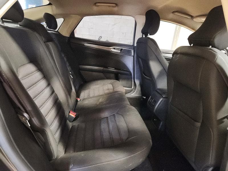 2017 FORD FUSION SE 10