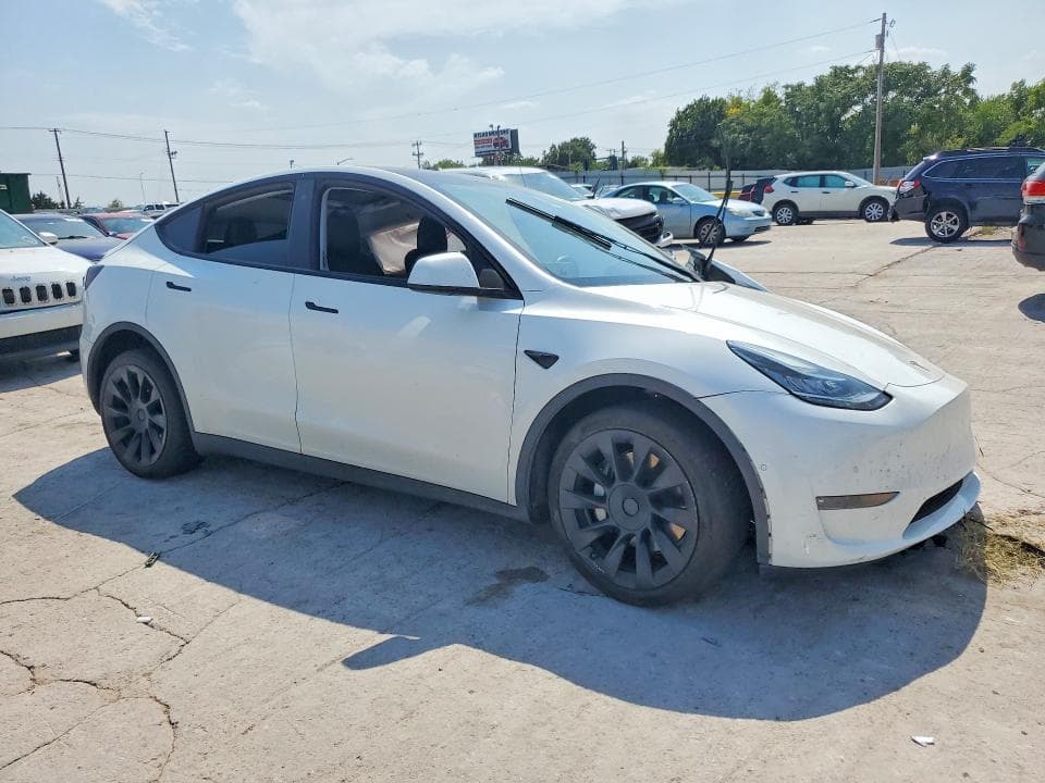2022 TESLA MODEL Y 4