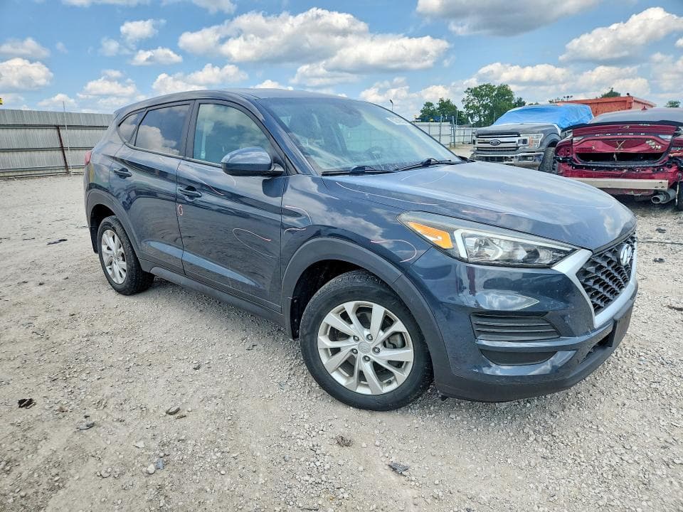 2020 HYUNDAI TUCSON SE 4