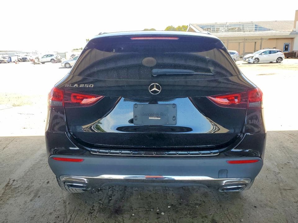 2021 MERCEDES-BENZ GLA 250 6