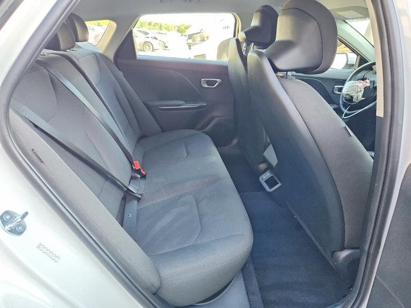 2026 KIA K4 LXS 10