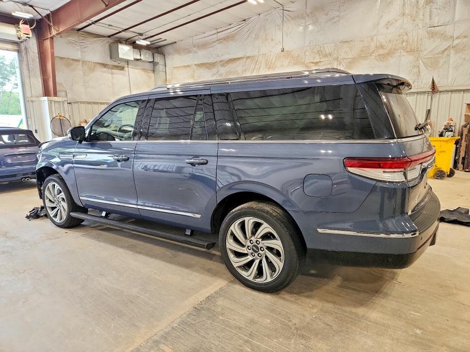 2023 LINCOLN NAVIGATOR L RESERVE 2