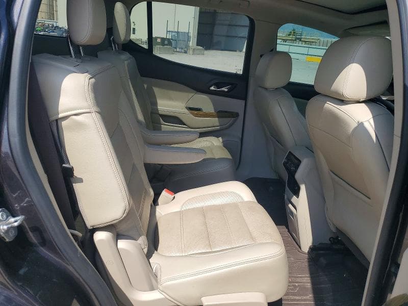 2017 GMC ACADIA DENALI 10