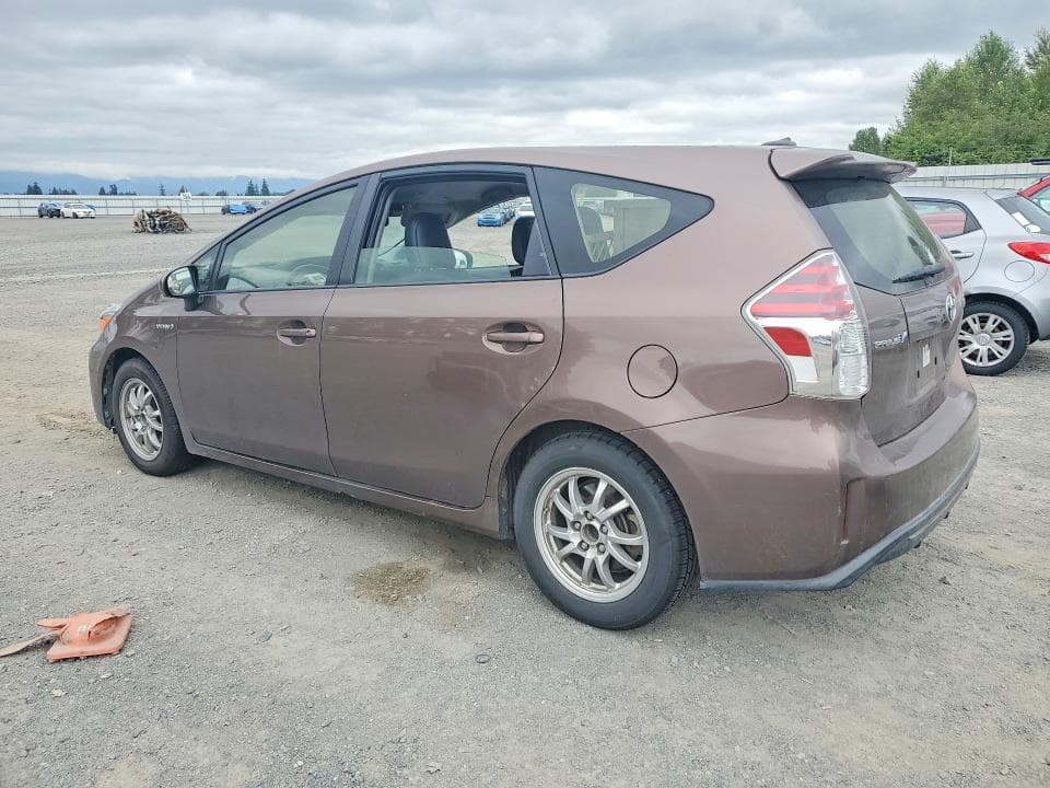 2017 TOYOTA PRIUS V FOUR 2