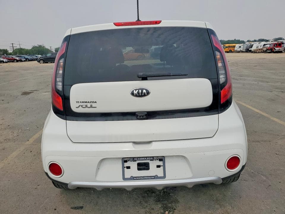 2018 KIA SOUL + 6