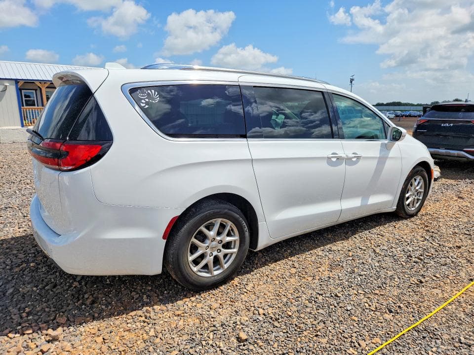 2021 CHRYSLER PACIFICA TOURING L 3