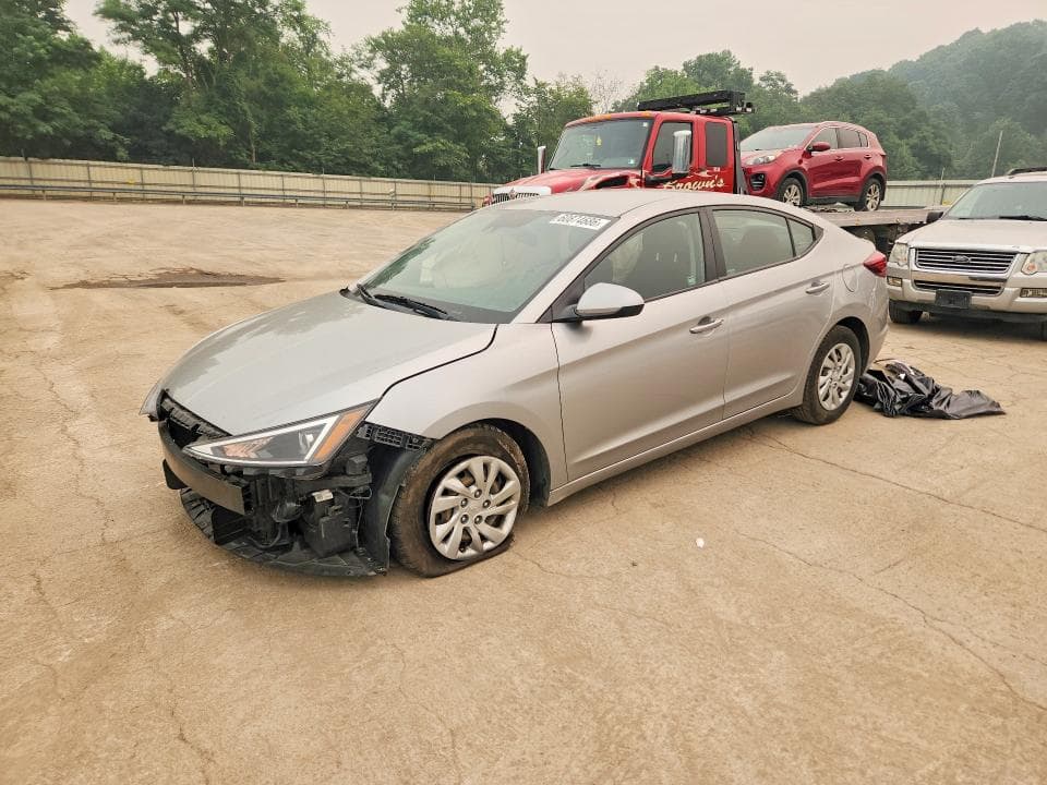 2020 HYUNDAI ELANTRA SE - 1