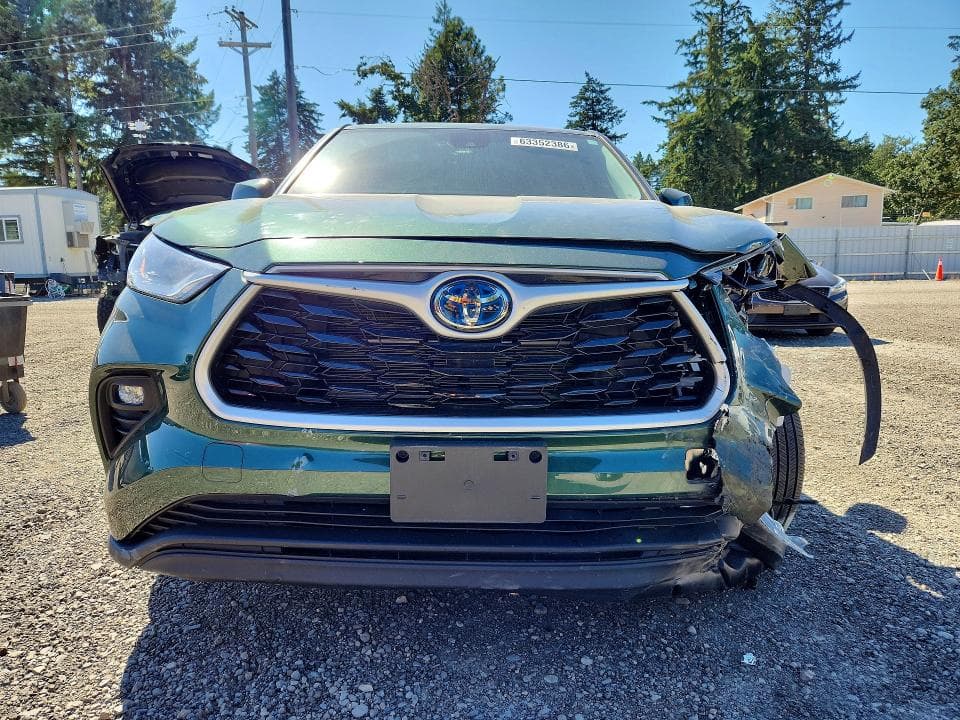 2023 TOYOTA HIGHLANDER HYBRID LE 5