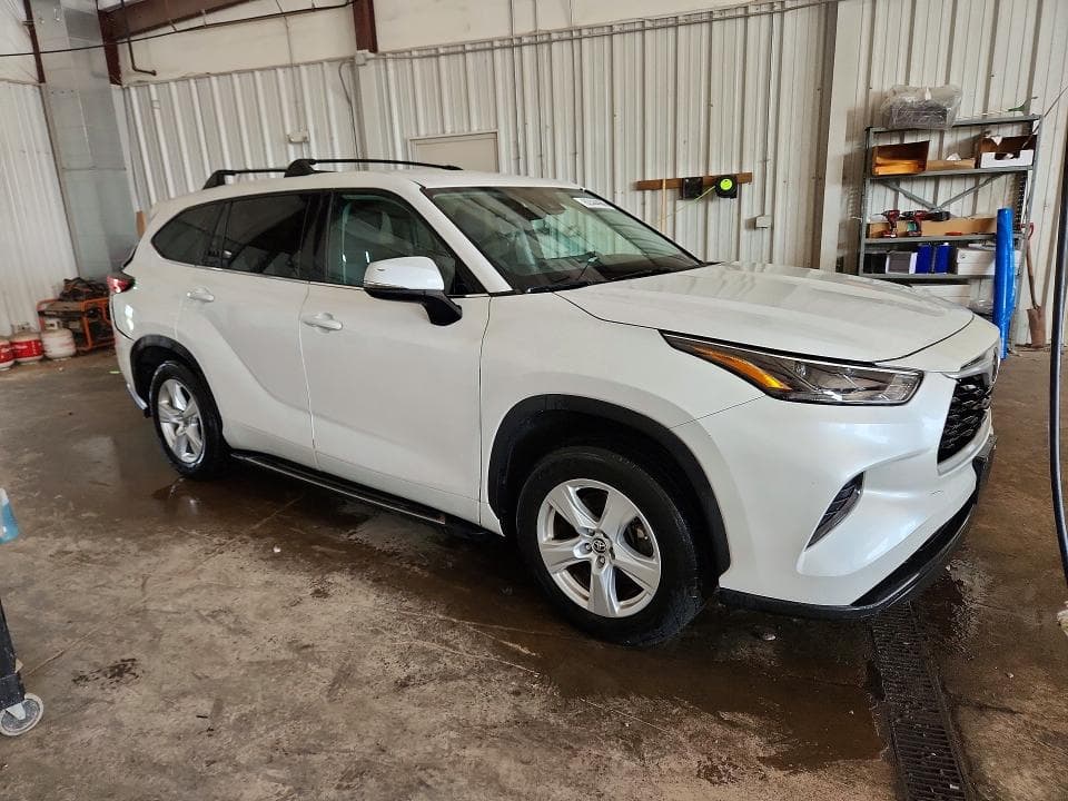 2023 TOYOTA HIGHLANDER L 4