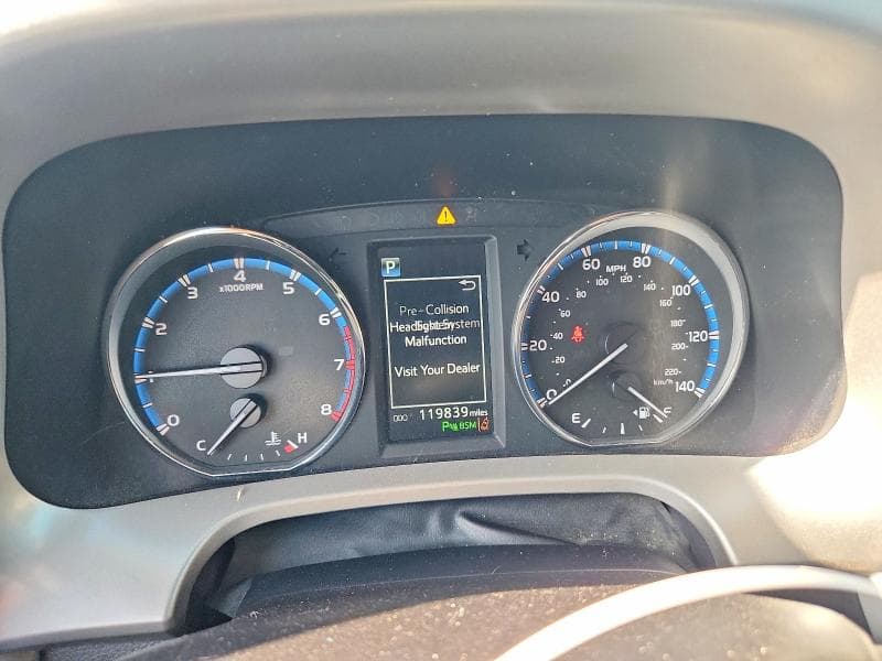 2017 TOYOTA RAV4 LIMITED 9