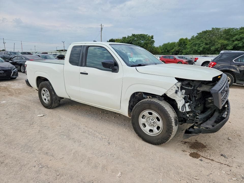 2022 NISSAN FRONTIER S 4