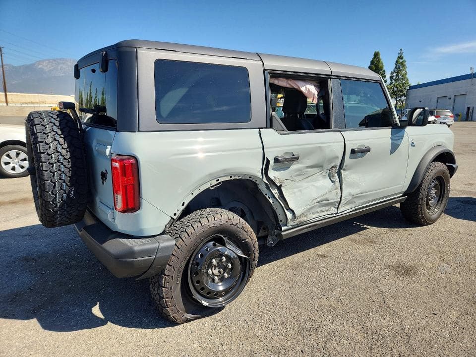 2023 FORD BRONCO BASE 3