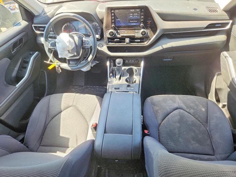 2022 TOYOTA HIGHLANDER LE 8